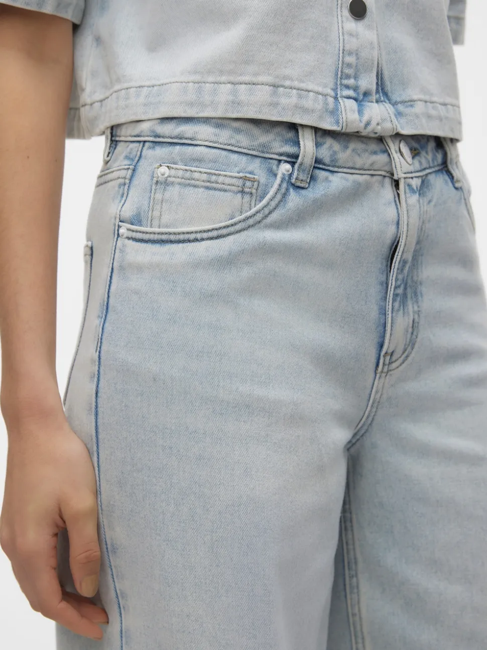 VMANNET Medelhög Midja Vid Passform Jeans