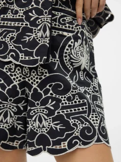 VMBLOND Shorts