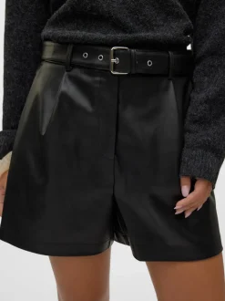 VMCAIAELLY Shorts