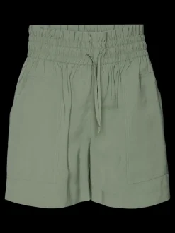 VMCARISA Shorts
