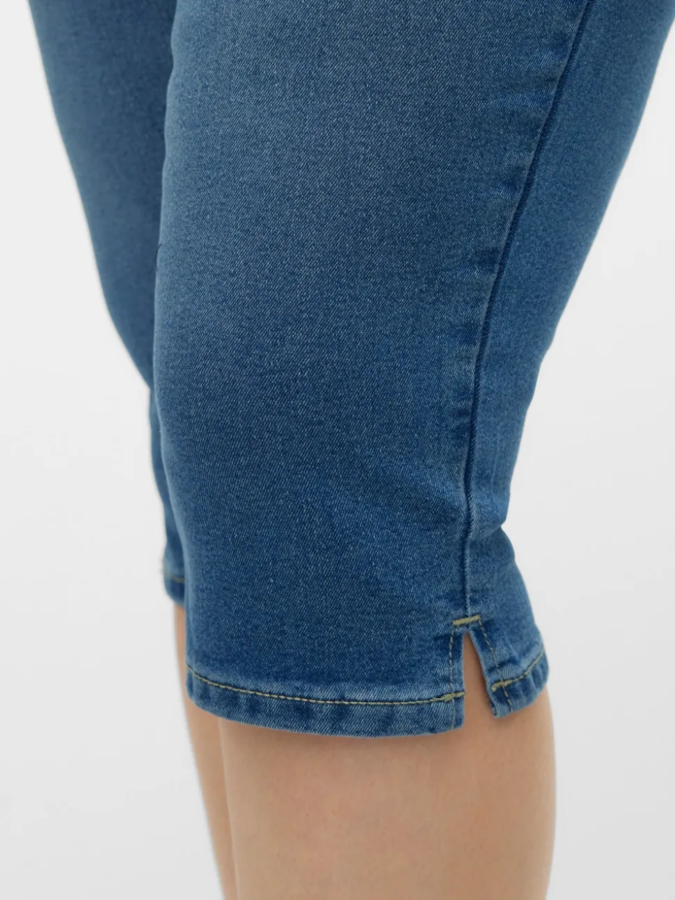 VMCJUNE Medelhög Midja Slim Fit Jeans