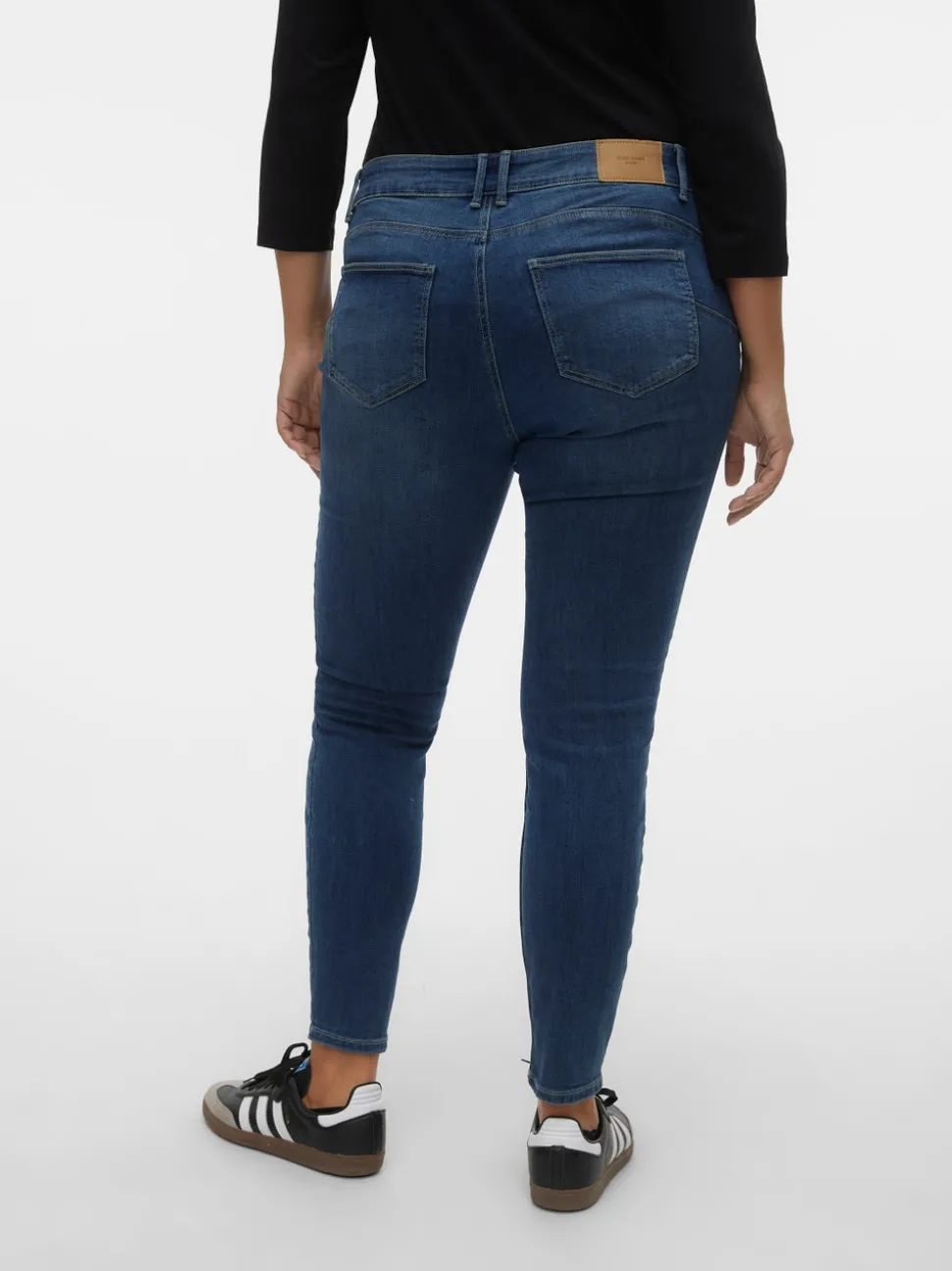 VMCSELA Medelhög Midja Slim Fit Jeans