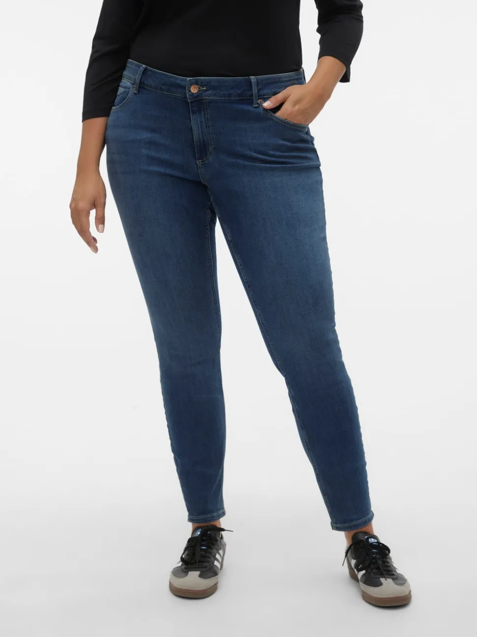 VMCSELA Medelhög Midja Slim Fit Jeans