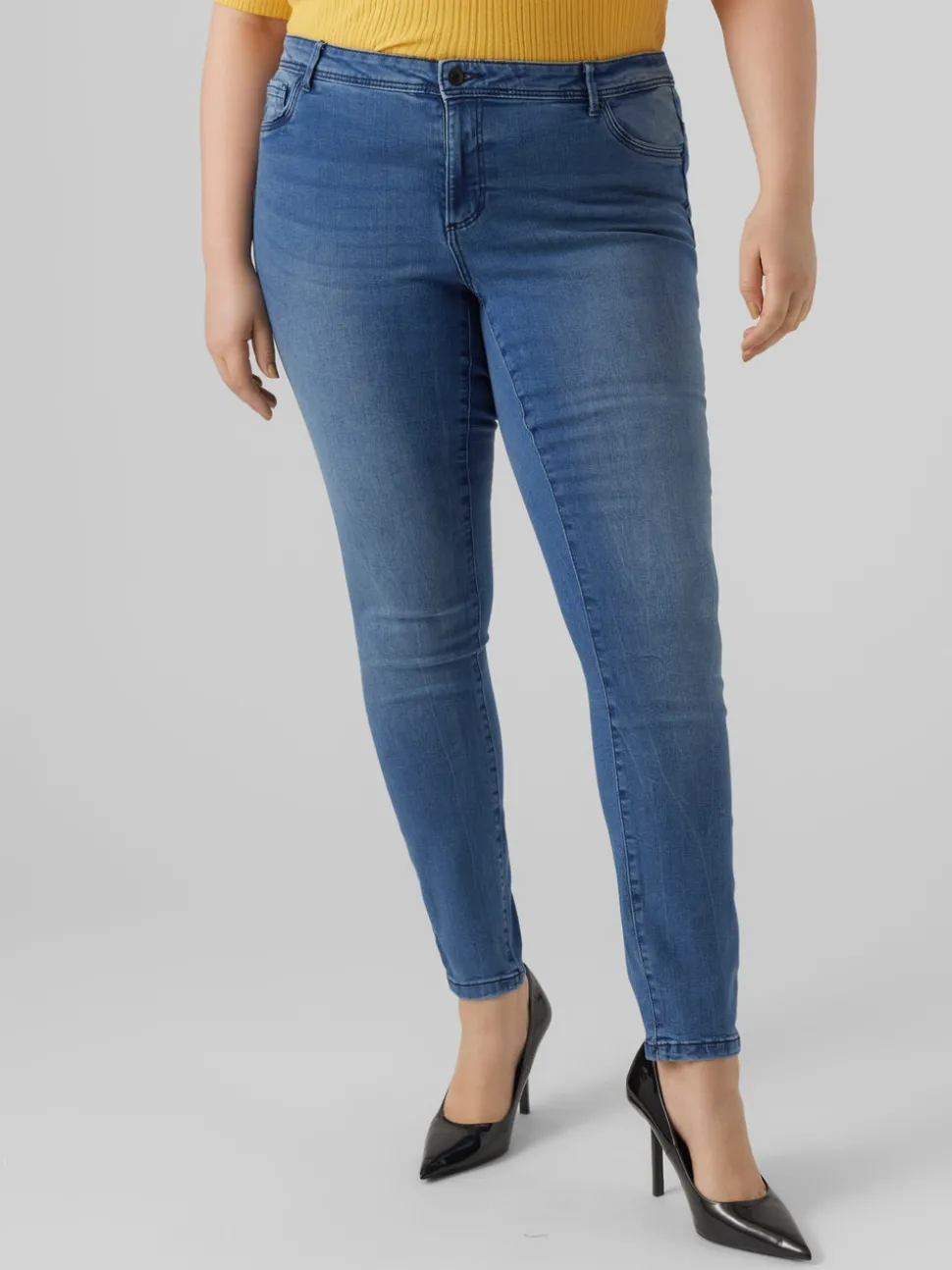 VMFANYA Medelhög Midja Slim Fit Jeans