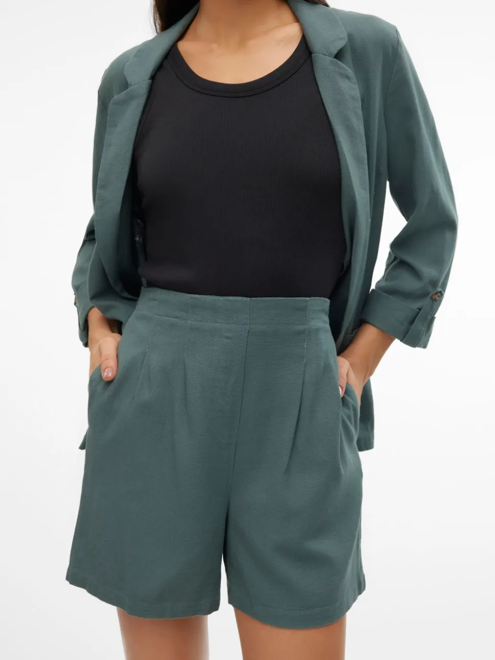 VMJESMILO Shorts