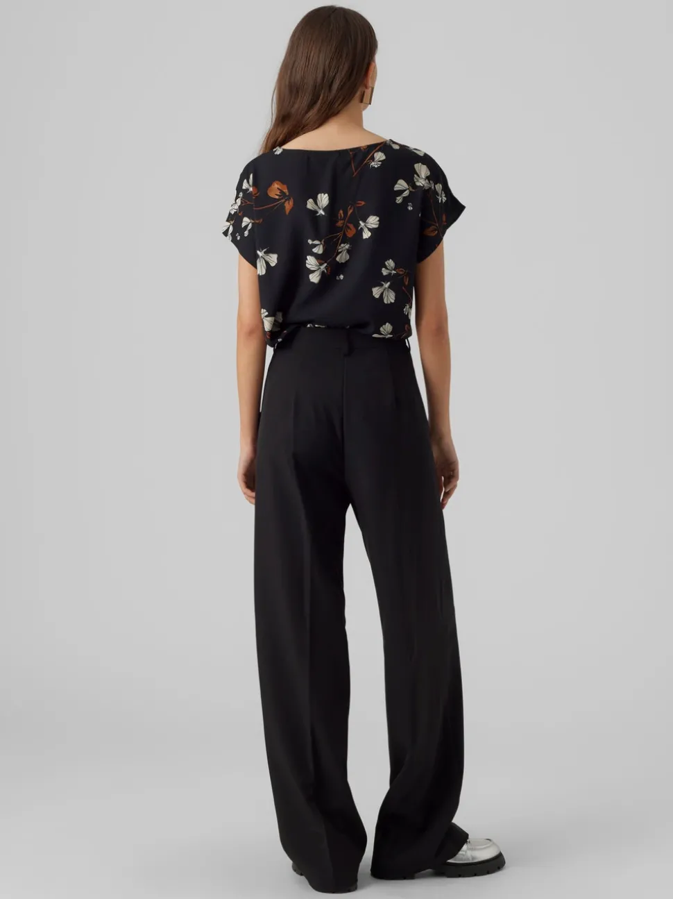 VMNEWHALLIE Topp