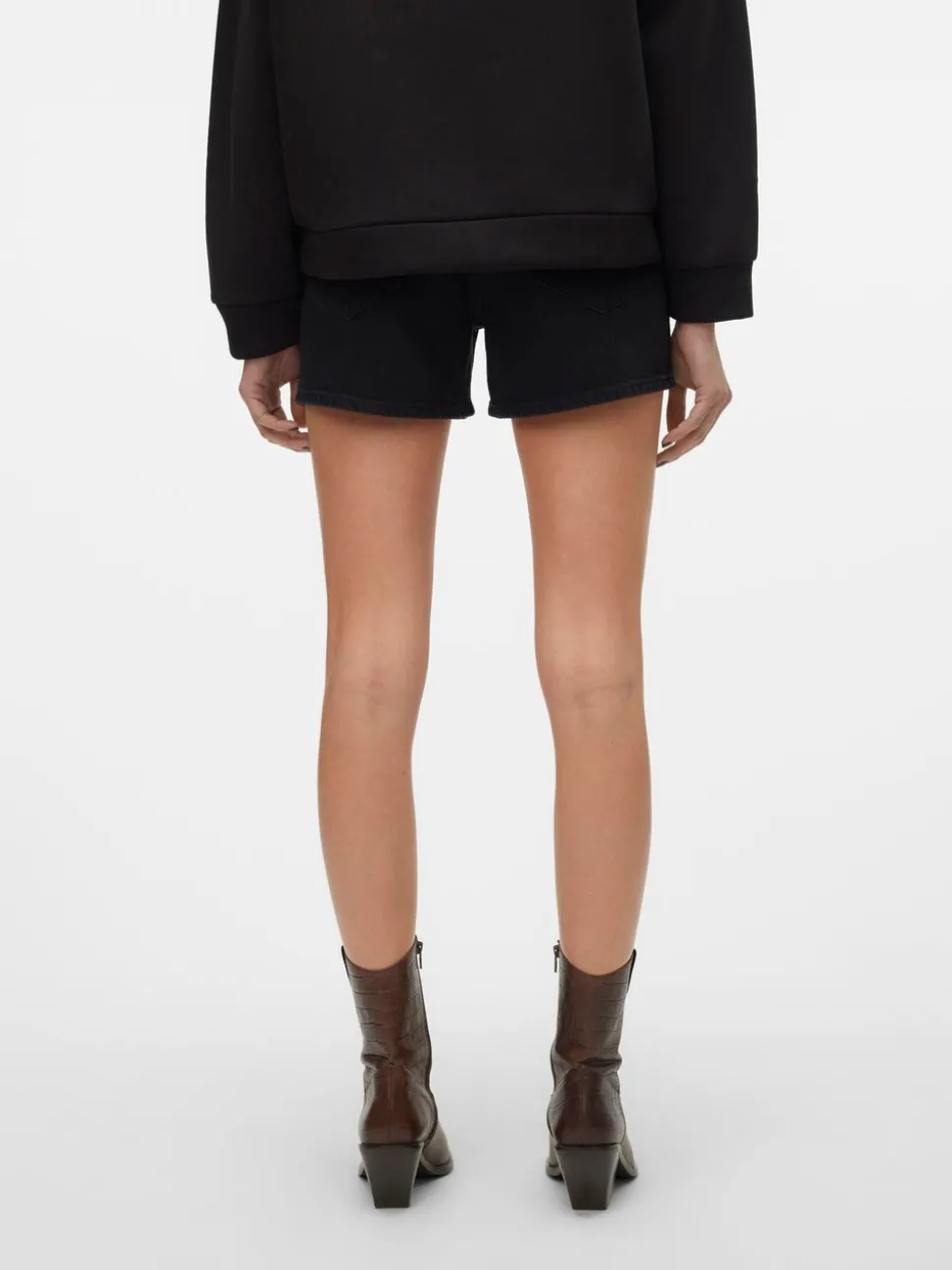 VMTESS Shorts