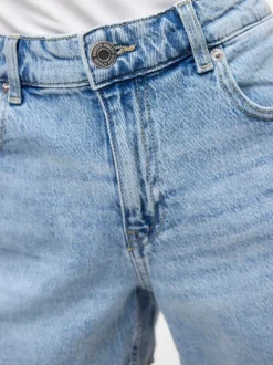 VMTESS Shorts