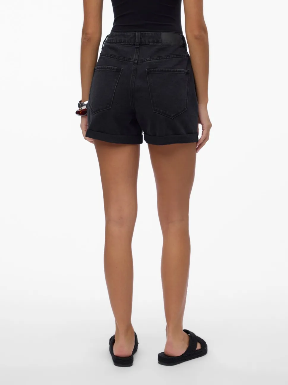 VMZURI Shorts