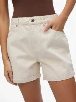 VMZURI Shorts