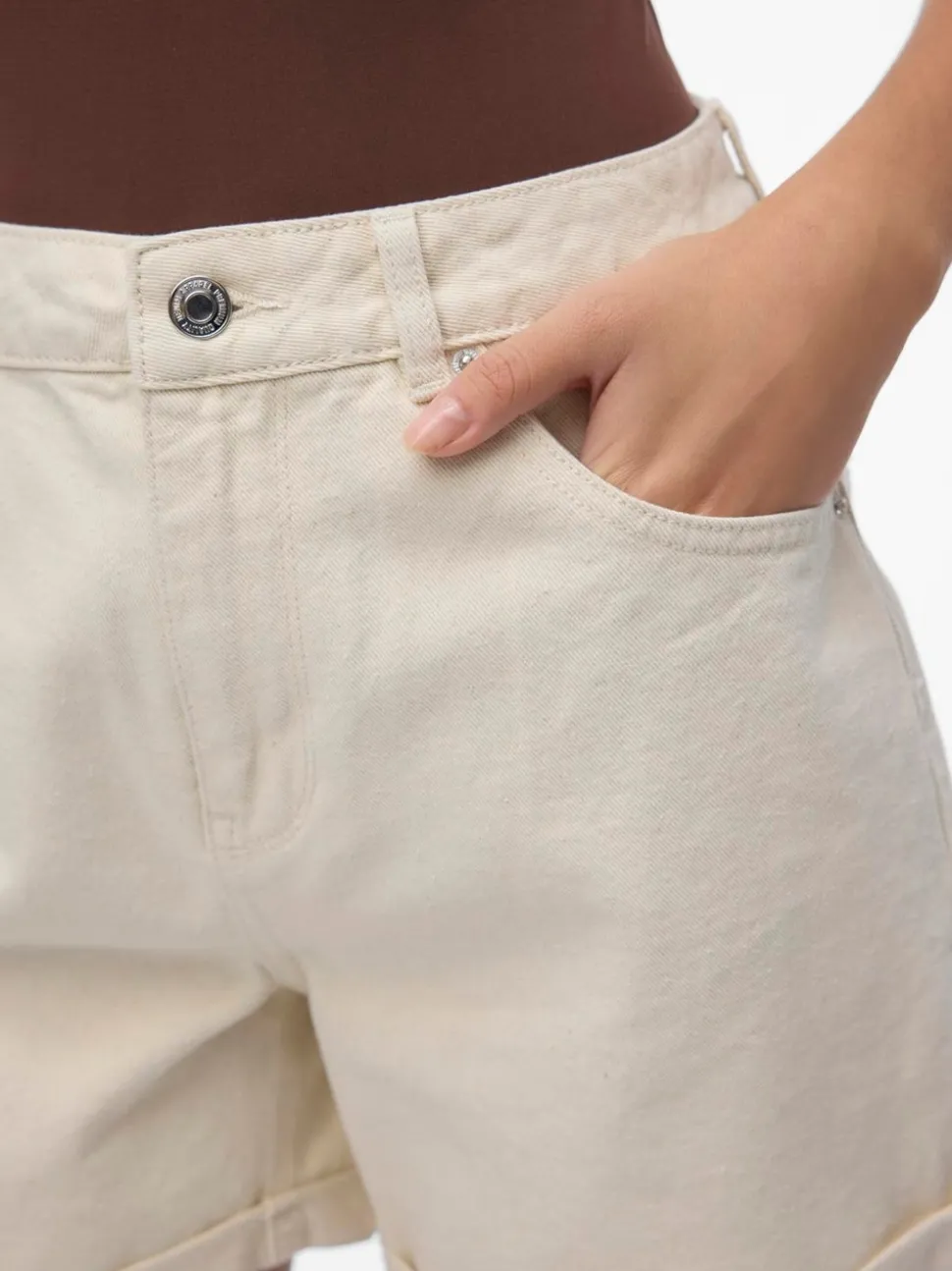 VMZURI Shorts
